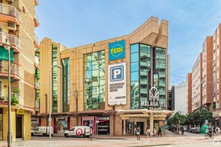 Etagenwohnung  Calle armengual de la mota. ¡ubicación imbatible! piso reformado junto a el corte inglés con