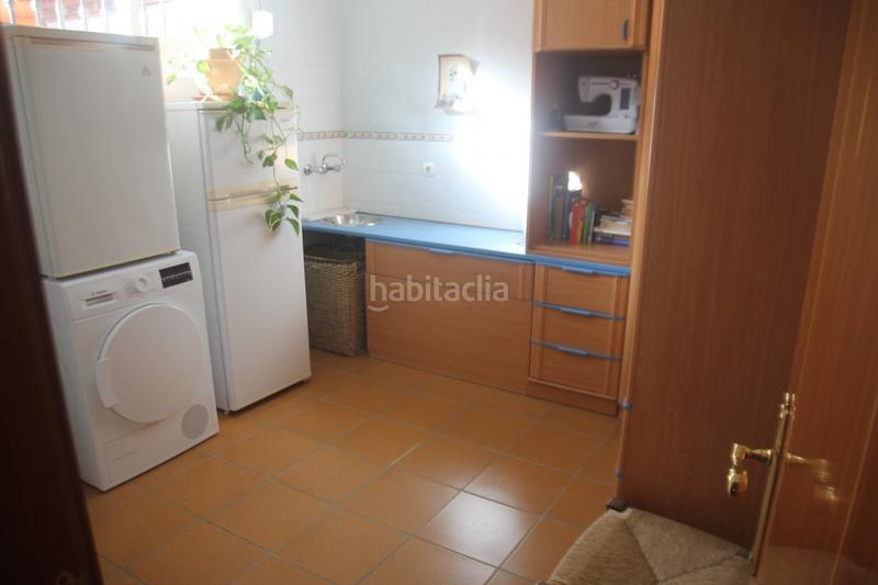 Foto 343c8256-60af-4ef6-bcbc-aa607af79ca6. Maison jumelée avec piscine dans Puerto Deportivo Fuengirola