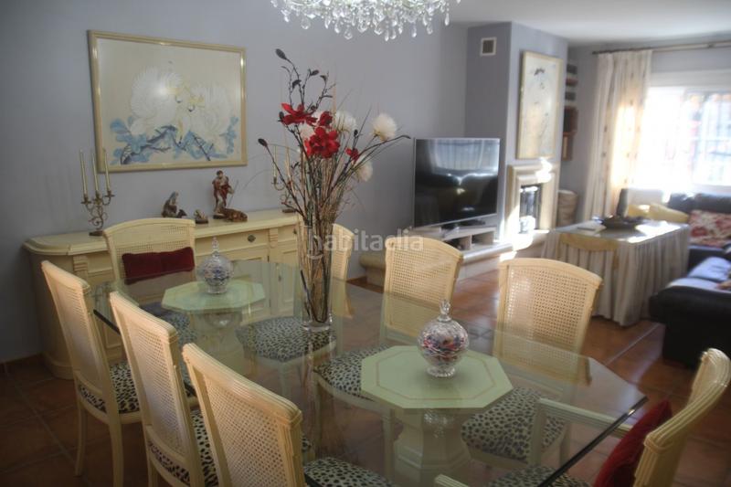 Foto 3f2d7f6b-8659-4047-86cb-fc43f7d7786f. Maison jumelée avec piscine dans Puerto Deportivo Fuengirola