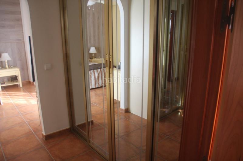 Foto 478d1b29-2bca-49b5-a059-ccab923e3d8a. Maison jumelée avec piscine dans Puerto Deportivo Fuengirola