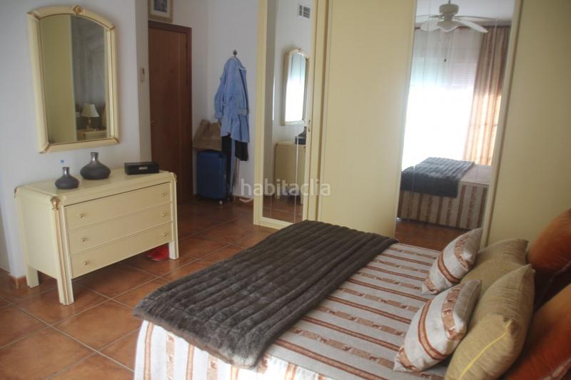 Foto 9b43dbec-51ca-48c4-a038-b41e1e2051b5. Maison jumelée avec piscine dans Puerto Deportivo Fuengirola