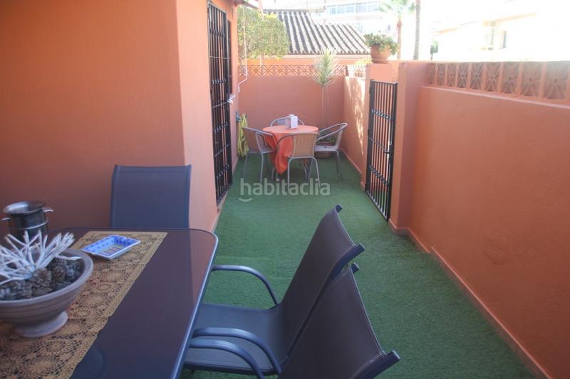 Foto e8a8c535-eaaf-4b7c-8863-cb56cdc735e1. Maison jumelée avec piscine dans Puerto Deportivo Fuengirola