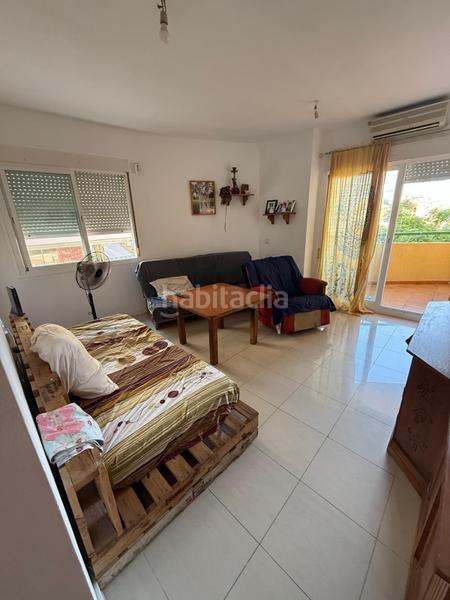 Foto a1459daa-1090-4f69-bf30-e5dfceaa645d. Apartamento  en Los Pacos con piscina en Fuengirola