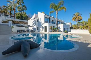 Xalet a Valdeolletas - Las Cancelas - Xarblanca. Se vende villa en las brisas  nueva andalucia