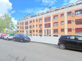 Flat in Yuncler