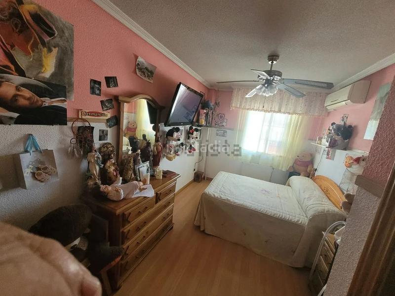 Foto fcefc876-187c-44d8-b18b-42b8a9659a49. Chalet with pool in Cubas de la Sagra