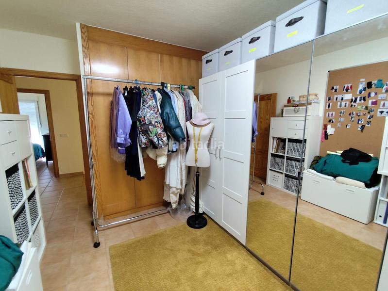 Foto 6d2fe4cd-1baa-4852-8c4b-4c3357b7e316. Semi detached house with heating parking pool in Valdemorillo pueblo Valdemorillo