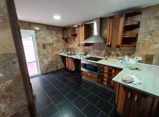 Casa adossada a Cadalso de los Vidrios