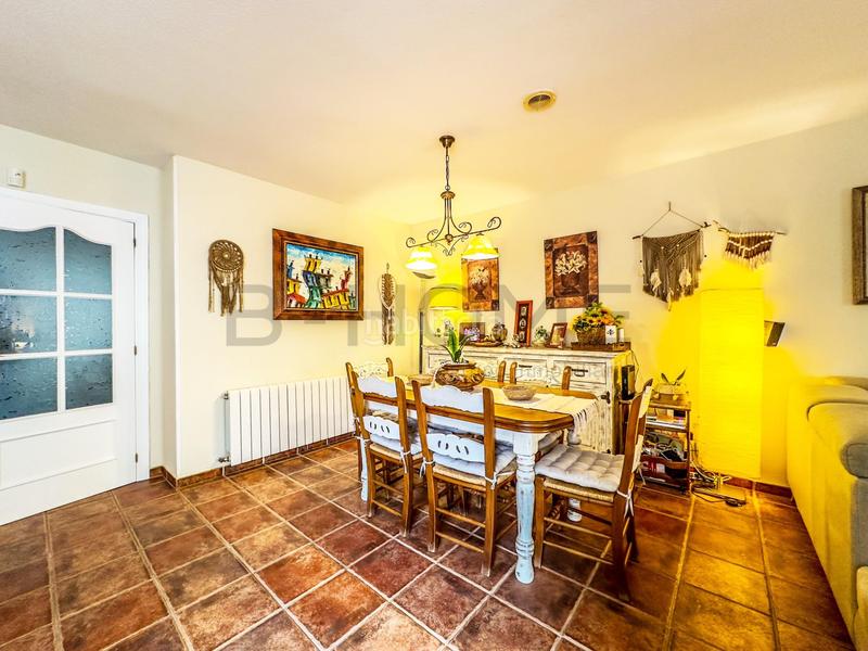 Foto de59664d-9a72-49a4-a4a9-4f3604c7c3a3. Maison jumelée avec parking dans El Pijorro Navalcarnero