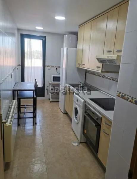 Foto b157724d-302f-47e7-b2c1-9305678a3769. Etagenwohnung mit parking pool in Fuensalida