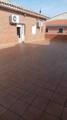 Pis a Villaluenga de la Sagra. Piso en villaluenga de la sagra con enorme patio