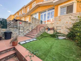 Casa a schiera in Navalagamella