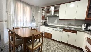 Miete Reihenhaus in Navalagamella. Moderno adosado en el corazón de navalagamella  ideal para famil