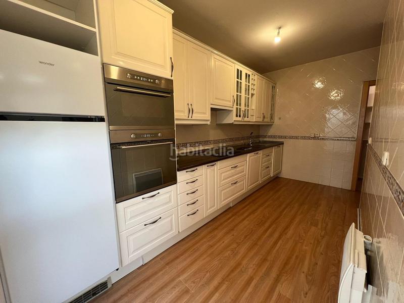 Foto bff66a14-b426-40f5-b551-a8b4e157caaf. Casa adosada en Navalagamella