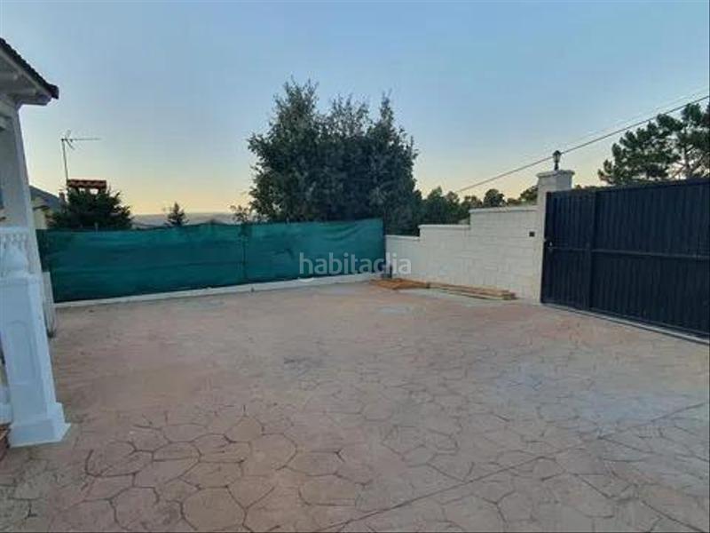 Foto c1d906b6-7480-499d-a1ad-f4db2534c9c1. Casa en Navahondilla