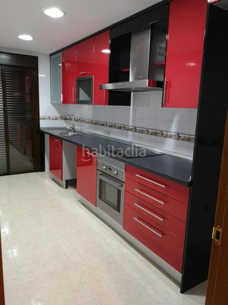 Foto b6770331-137a-43bb-a790-9ede8b96ac6e. Casa adossada amb aparcament a Recas