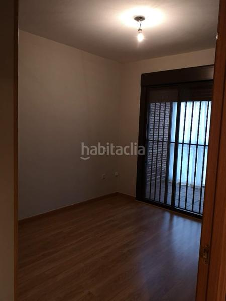 Foto 4c8500f9-de1e-4ec1-8aeb-6e865ae4f625. Reihenhaus mit parking in Recas