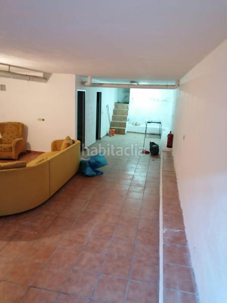 Foto b698b79f-dddb-40ce-a123-03779f873dba. Reihenhaus mit parking in Recas