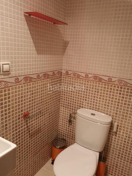 Foto b71691d7-3cc4-411c-a5fe-ad838f011e88. Reihenhaus mit parking in Recas