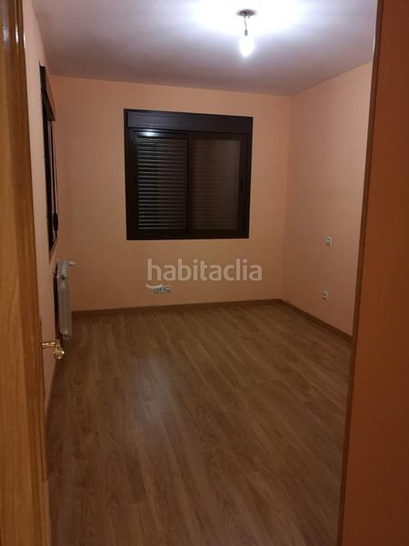 Foto d03a10ce-4911-47c9-9cb5-fe89e3c4b0ec. Reihenhaus mit parking in Recas