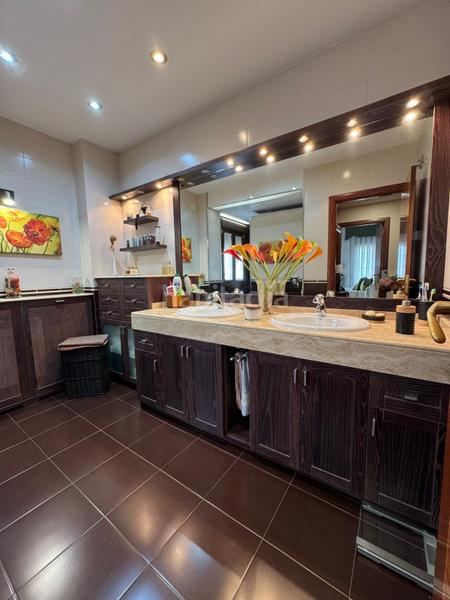 Foto cf0f2e57-ff4c-4afb-9b12-22bfa3afa994. Chalet with parking pool in El Pijorro Navalcarnero