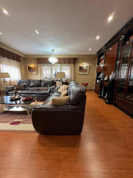 Foto f81ce5f6-6173-46b6-ac1f-8e46c0553e7f. Chalet with parking pool in El Pijorro Navalcarnero