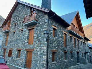 Duplex  Carrer dels camons. Dplex con 3 habitaciones