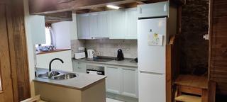 Masia a Carrer unica 13. Casa de pueblo reformada para entrar a vivir.