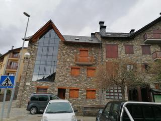 Apartament a Carrer de l'esglesia-valencia 1. Dúplex de dos habitaciones con buena orientación y vistas.