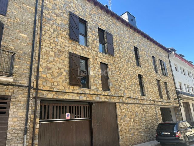 Foto 471aae9e-f59d-4fed-ae27-c69a0254b6f6. Apartament amb calefacció aparcament a Esterri d´Àneu