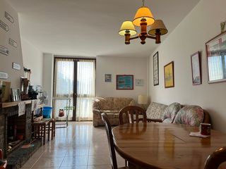 Apartament  Carrer sebastia ramonich 5. Piso de dos habitaciones y cocina independiente en esterri d'àne