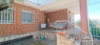 Xalet a Cadalso de los Vidrios. Chalet independiente reformado, en cadalso de los vidrios, para