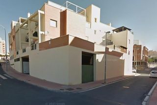 Local Comercial a Calle de la chumbera 13. Gran local comercial en venta en zona colonia araceli