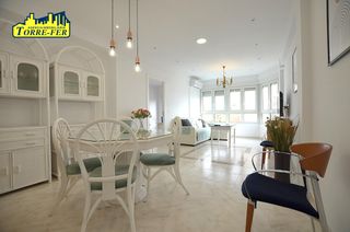 Rent Flat  Alcalde muñoz. Magnifica vivienda en alquiler en el centro de almería