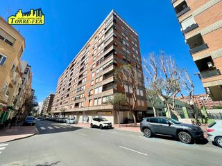 Lloguer Pis a Calle azorin esquina calle altamira 2. Magnifico piso, totalmente reformado, en alquiler junto al coleg