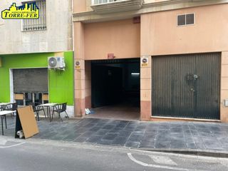 Miete Autoparkplatz in Calle berenguel esquina calle argollones 10. Plaza de aparcamiento en zona centro, junto a calle alcalde muño
