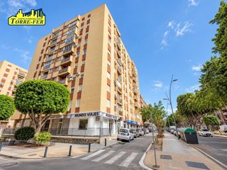 Pis a Calle pio baroja 21. Tu nuevo hogar te espera en la avenida del mediterráneo!