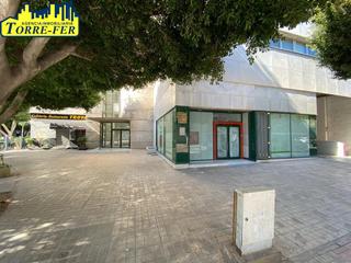 Location Local commercial à Plaza dalias esq fuente victoria 1. Local comercial en cortijo grande, plaza dalias