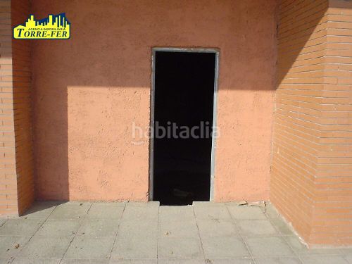 Foto b5da26af-efe3-4958-8fee-04cb2dd869fa. Lloguer local comercial a arbol del amor lob 6 a Almería