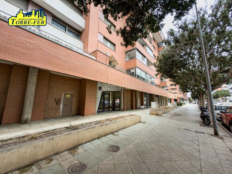 Foto f5f8cd2c-98fd-478b-8f6e-f2f2243f8b3d. Lloguer local comercial a arbol del amor lob 6 a Almería