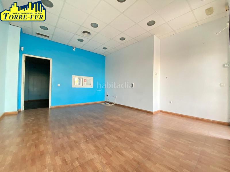 Foto 206e32d6-b448-46ae-b5b2-53a98ca62434. Lloguer local comercial a calle marruecos 53 a San Luis Almería