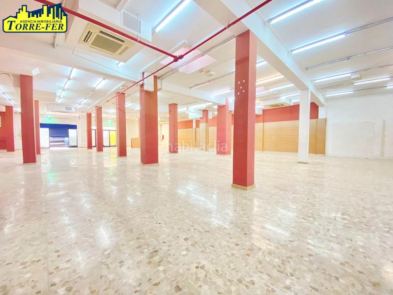 Foto 28ffdf73-7bc1-47d7-a773-0e29c221955a. Alquiler local comercial en calle alcazar el 21 gran local comercial en nueva andalucia en Almería