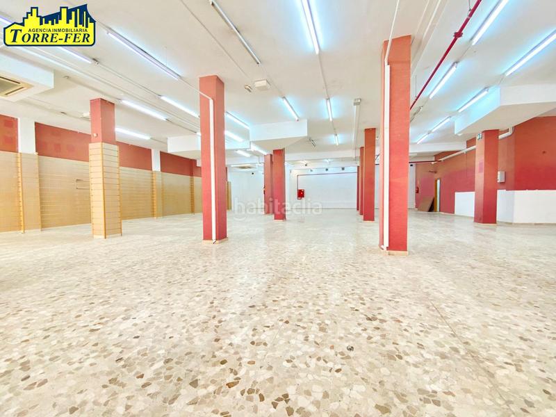 Foto 5278d49b-6326-408a-acb3-c941fda16240. Alquiler local comercial en calle alcazar el 21 gran local comercial en nueva andalucia en Almería