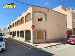 Pis a Calle atarazanas de cabo de gata 37. Gran piso de 4 dormitorios en cabo de gata