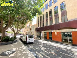 Office space in Calle magistral dominguez 11. Oficina muy centrica, junto puerta de purchena