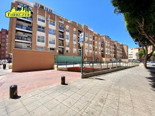 Parking coche en Ciudad Jardín - Tagarete - El Zapillo. Amplia plaza de aparcamiento en c ferrocarril!