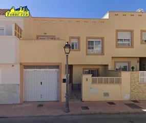 Casa adossada  Calle puerto de santa maría. Gran duplex de 4 dormitorios en la urbanizacion el potro de huer