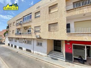 Etagenwohnung en Calle maria del carmen 3. Oportunidad en barrio la esperanza! amplio piso de 3 dormitorios