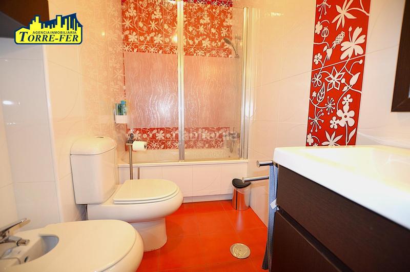 Foto 9ad284a5-a730-4769-88b0-4b0dcdbc2318. Piso gran oportunidad en el barrio de la esperanza! en Almería