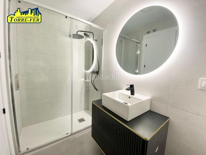 Foto 1d4054d4-9898-4a3f-9c38-1d15bd31c1e7. Appartement dans calle navarro rodrigo 26 dans Centro Almería